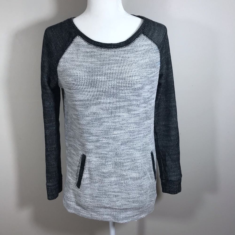 Lou & Grey two tone heathered sweater with pockets
